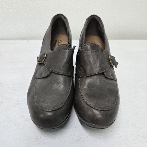 Clarks Collection Women's Shoes Size 8 Gray Leather Side Zip Buckle Heels